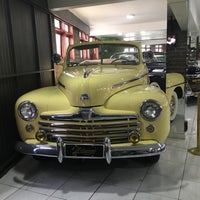 Photo taken at Hollywood Dream Cars (Museu do Automóvel) by Evanice P. on 12/29/2017