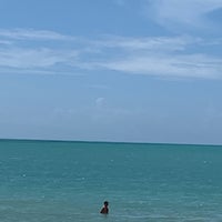 Photo taken at Praia da Pajuçara by Evanice P. on 3/24/2019