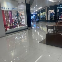 รูปภาพถ่ายที่ Goiânia Shopping โดย Evanice P. เมื่อ 4/7/2022