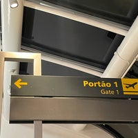 Photo taken at Portão 1 by Evanice P. on 5/16/2023