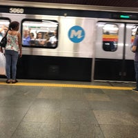 Photo taken at MetrôRio - Estação Carioca by Evanice P. on 3/28/2018