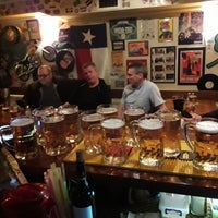 11/20/2017 tarihinde Polat C.ziyaretçi tarafından Bar-ish Pub'de çekilen fotoğraf