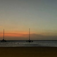 Photo taken at Surfside Beach Aruba by Elvyra M. on 4/8/2022