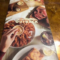 Photo taken at Outback Steakhouse by Whitty on 3/11/2018