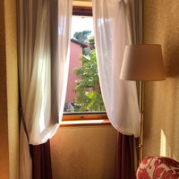 Foto diambil di Hotel Lugano Dante oleh Whitty pada 3/26/2019