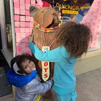 Photo taken at Dancing Bear Toys and Gifts by Lora N. on 2/15/2020