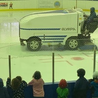 Photo taken at Fort Dupont Ice Arena by Lora N. on 10/1/2022