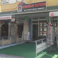 Photo taken at AYDOĞDU Gayrimenkul Yatırım &amp;amp; Emlak Hizmetleri by Fatih Ö. on 2/17/2017