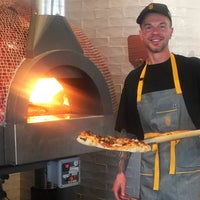 1/22/2016에 Woodgrain Neapolitan Pizzeria님이 Woodgrain Neapolitan Pizzeria에서 찍은 사진