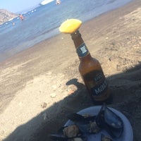รูปภาพถ่ายที่ İncir Beach โดย Ayaz G. เมื่อ 9/1/2016