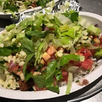 Photo taken at Chipotle Mexican Grill by Sharon K. on 11/28/2016