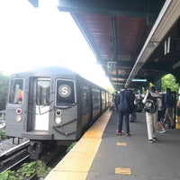 Photo taken at MTA Subway - S Franklin Ave Shuttle by Hope Anne N. on 7/30/2020