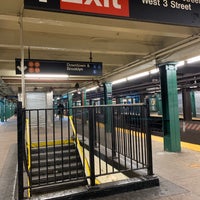 Photo taken at MTA Subway - W 4th Street/Washington Square (A/B/C/D/E/F/M) by Hope Anne N. on 11/25/2023