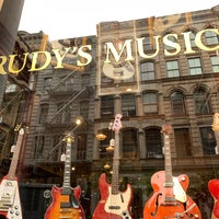 Photo taken at Rudy&amp;#39;s Music Soho by Hope Anne N. on 9/7/2022