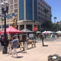 Photo taken at Downtown Anaheim Certified Farmers&amp;#39; Market &amp;amp; Craft Fair by Alex C. on 7/14/2016