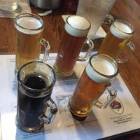 Photo taken at Rogues&amp;#39; Harbor Inn, Restaurant &amp;amp; Brewing by Ryan P. on 7/30/2015