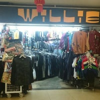 Photo taken at Willie Store by Donald Panda C. on 1/28/2016