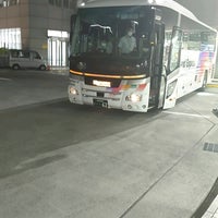 Photo taken at Shibuya Mark City Bus Terminal by つばさ on 5/28/2022