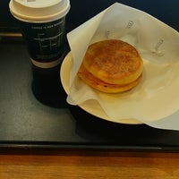 Photo taken at Tully&amp;#39;s Coffee by つばさ on 4/2/2023