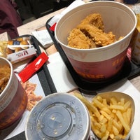 Das Foto wurde bei KFC von sara. m. am 1/25/2018 aufgenommen