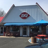 Photo taken at Dairy Queen by Benjamin B. on 3/23/2016