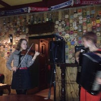 Das Foto wurde bei MacNaMara Irish Pub von Kira F. am 4/8/2017 aufgenommen