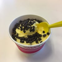 Photo taken at Sweetfrog Premium Frozen Yogurt by David W. on 8/29/2017