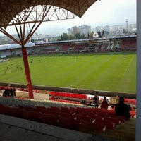 Das Foto wurde bei Samsun 19 Mayıs Stadyumu von Abdullah Ç. am 10/23/2016 aufgenommen