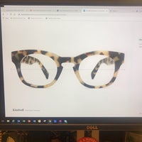 รูปภาพถ่ายที่ Warby Parker โดย mydarling เมื่อ 11/5/2019