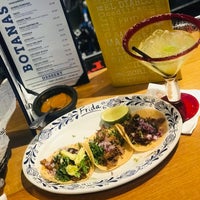 Das Foto wurde bei Frida Mexican Cuisine von mydarling am 8/7/2019 aufgenommen