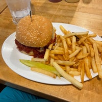 Photo taken at Mr. Bartley&amp;#39;s Burger Cottage by Cathy on 6/3/2022