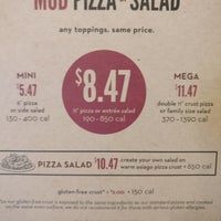 รูปภาพถ่ายที่ Mod Pizza โดย Rebecca S. เมื่อ 10/15/2017