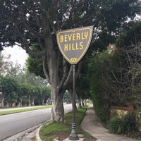 Photo taken at Beverly Hills by Erik J. on 2/6/2017