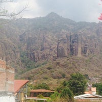 Das Foto wurde bei Tepoztlán von Aleluks am 3/27/2015 aufgenommen
