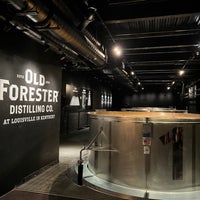 Photo prise au O﻿l﻿d﻿ ﻿F﻿o﻿r﻿e﻿s﻿t﻿e﻿r﻿ ﻿D﻿i﻿s﻿t﻿i﻿l﻿l﻿ing Co. par Virginia C. le8/20/2022
