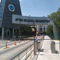 Foto tomada en Afyon Kocatepe Üniversitesi  por 🐆👑💣🔥💎🦂LE🅾PAR HATUN🦂💎🔥💣🦅👑 . el 5/29/2022