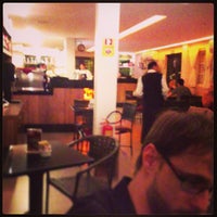 Photo taken at Grenat Cafés Especiais by Reinecken on 7/21/2013