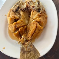 Photo taken at Laem Cha-Reon Seafood by DaR on 1/3/2024