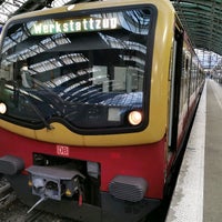 Photo taken at Gleis 10/11 (S-Bahn) by Linus L. on 7/4/2020