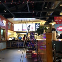 Photo taken at Fuddruckers by Paul A. on 12/14/2017