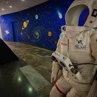 Photo taken at Planetario de Morelia by Saúl E. on 3/26/2022