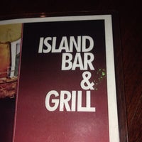 12/23/2013에 Jackie C.님이 Island Sports Bar and Grill에서 찍은 사진
