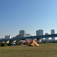 Photo taken at 多摩川河川敷 246橋架下 by おはぎ on 11/3/2023