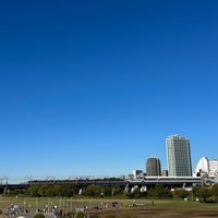 Photo taken at Den-en-toshi Line Futako-tamagawa Station (DT07) by おはぎ on 11/19/2023