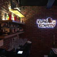 4/16/2017 tarihinde Gaie C.ziyaretçi tarafından Kung Fu Komedy Club'de çekilen fotoğraf