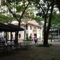 Photo taken at โต๊ะบ้านแรง | จุฬาลงกรณ์มหาวิทยาลัย by MeeMew M. on 11/16/2012