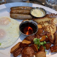 12/30/2019 tarihinde Marites L.ziyaretçi tarafından Napa General Store Restaurant'de çekilen fotoğraf