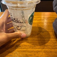 Photo taken at Starbucks by Aída R. on 11/14/2022