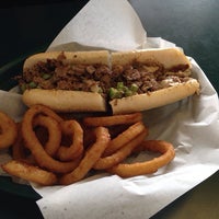 Foto tirada no(a) South Philly Cheese Steaks por South Philly Cheese Steaks em 2/1/2016