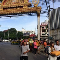 Photo taken at Wat Chong Lom by คนเลว ก. on 7/3/2014